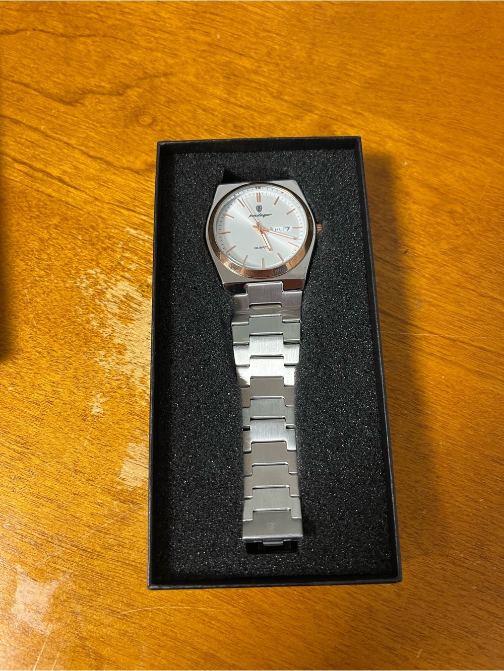 Poedagar 930B Men's Quartz Watch - Silver Stainless Steel, Day/Date, Luminous